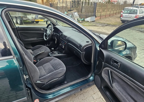 Volkswagen Passat cena 7800 przebieg: 295000, rok produkcji 2001 z Lipsko małe 154